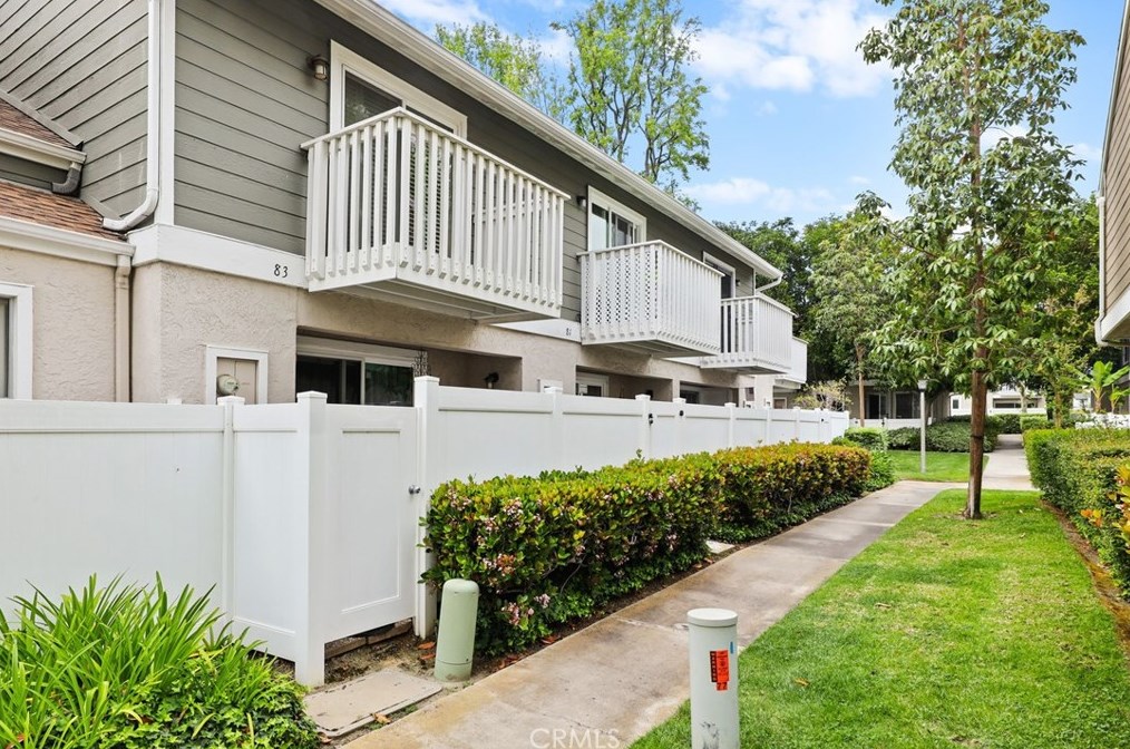 83 Abbeywood Ln, Laguna Beach CA  92656-2907 exterior