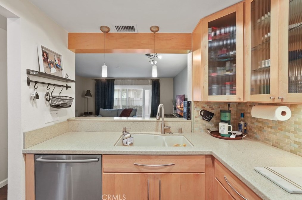 83 Abbeywood Ln, Laguna Beach CA  92656-2907 exterior