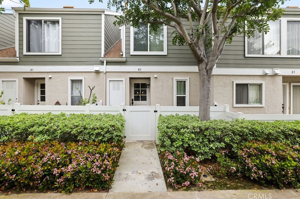 83 Abbeywood Ln, Laguna Beach CA  92656-2907 exterior