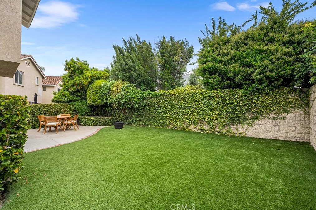 10 Pacific Grove Dr, Laguna Beach CA  92656-4216 exterior
