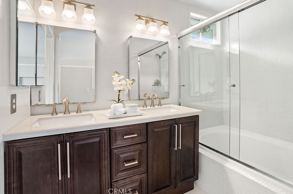 10 Pacific Grove Dr, Laguna Beach CA  92656-4216 exterior
