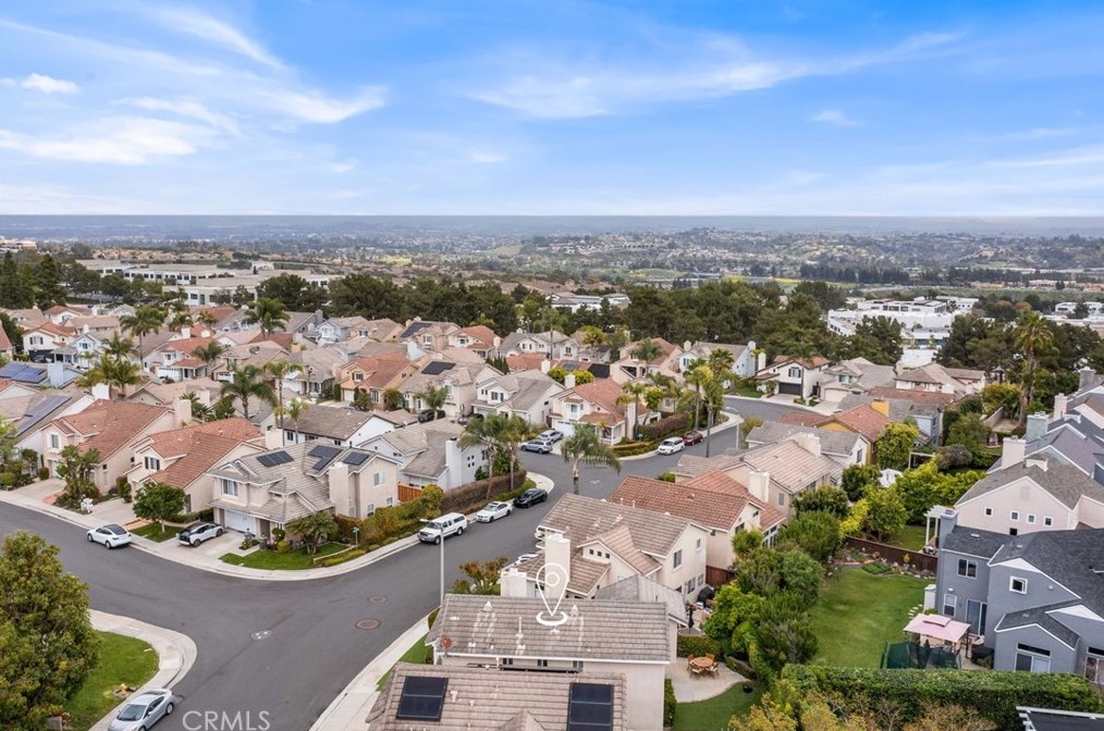 10 Pacific Grove Dr, Laguna Beach CA  92656-4216 exterior