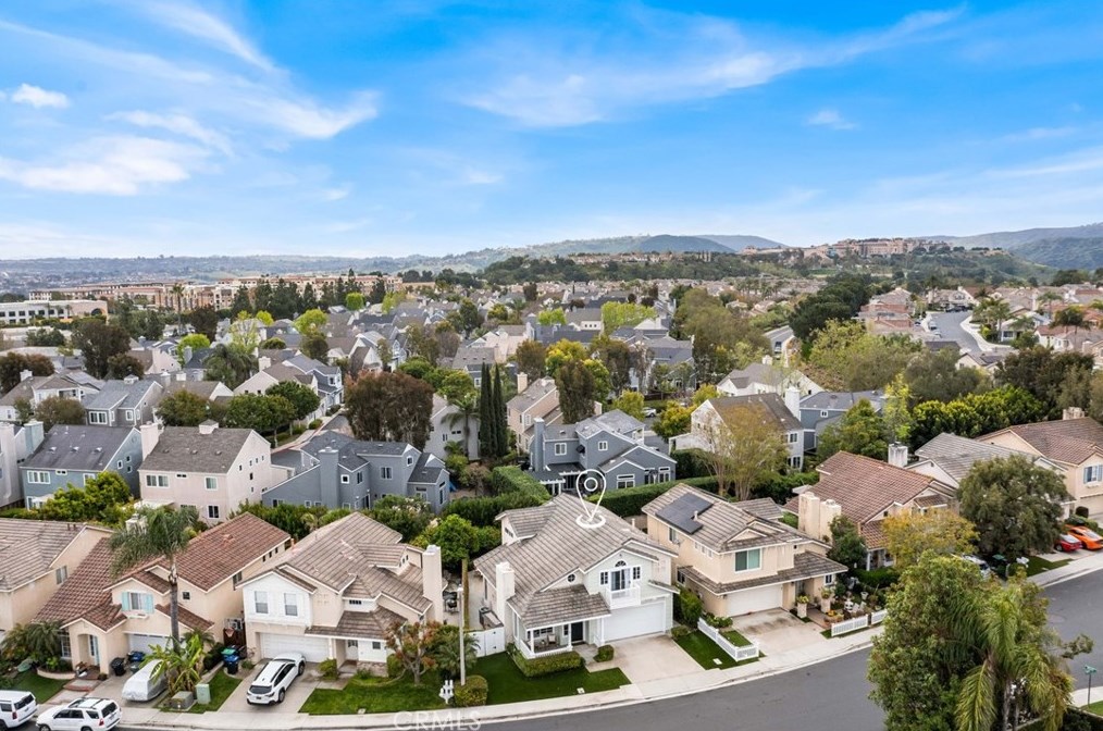 10 Pacific Grove Dr, Laguna Beach CA  92656-4216 exterior