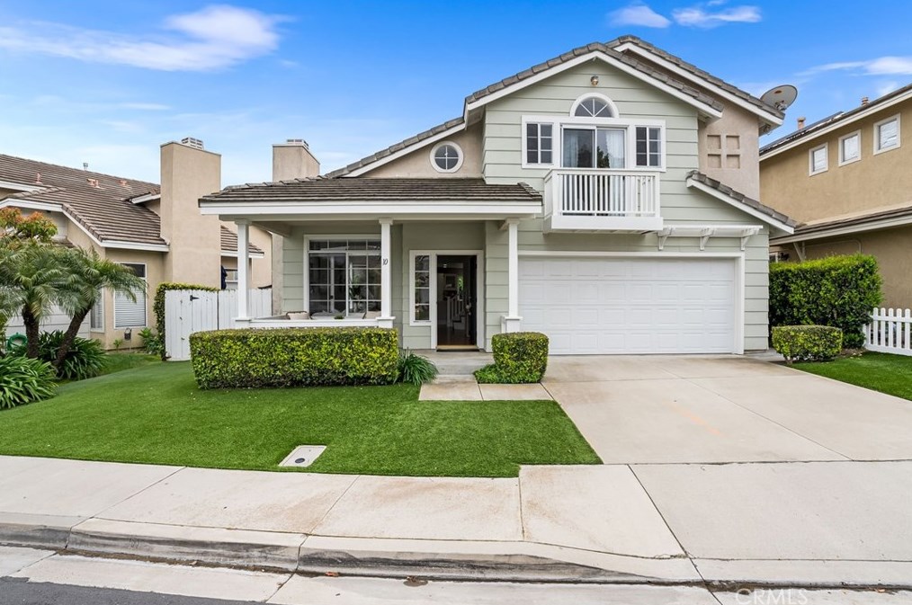 10 Pacific Grove Dr, Laguna Beach CA  92656-4216 exterior