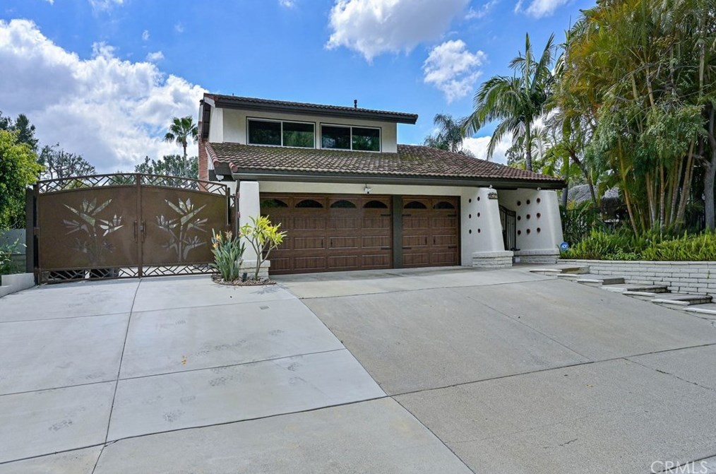 2512 E Nohl Canyon Rd, Orange, CA 92867