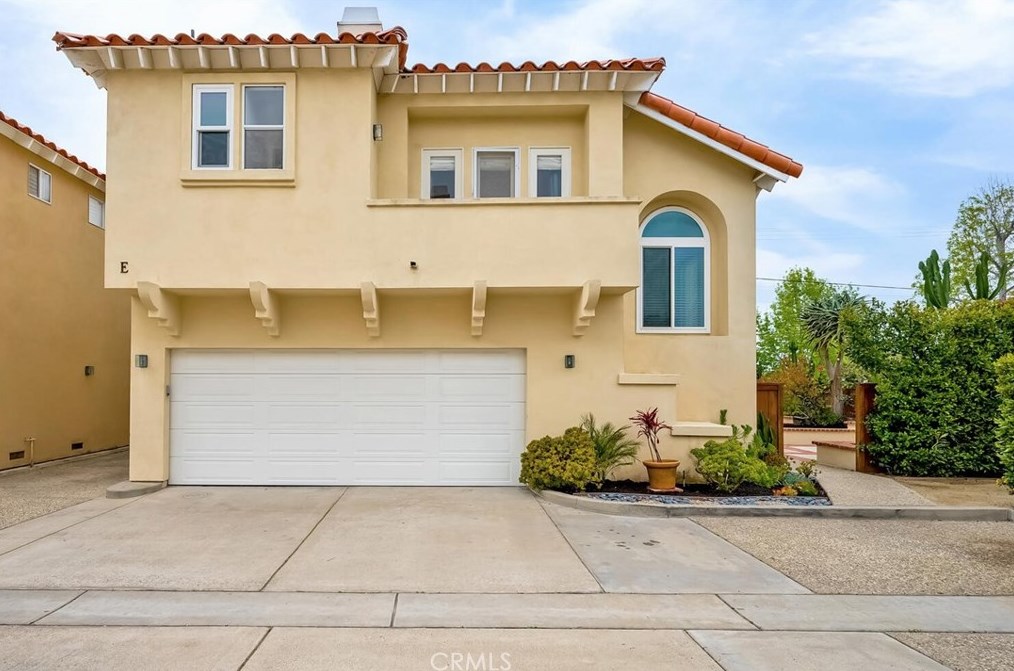302 E 16th St #e, Costa Mesa, CA 92627