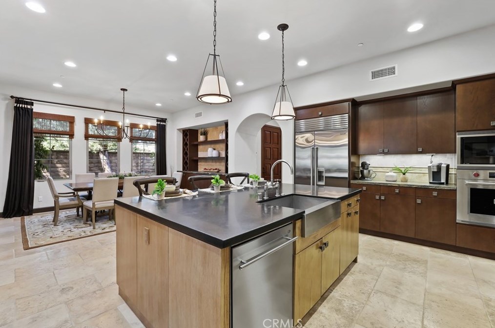 32 Lowland, Irvine CA  92602-0837 exterior