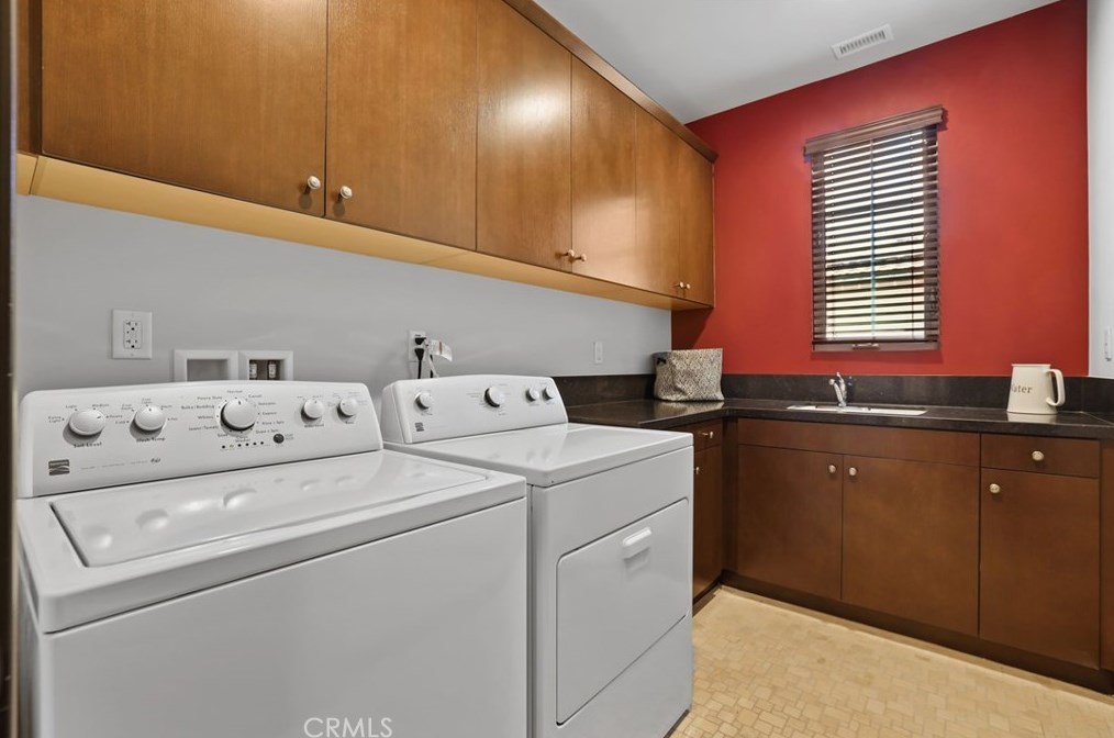 32 Lowland, Irvine CA  92602-0837 exterior