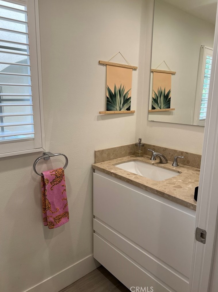 3 Nature, Irvine CA  92620-3827 exterior