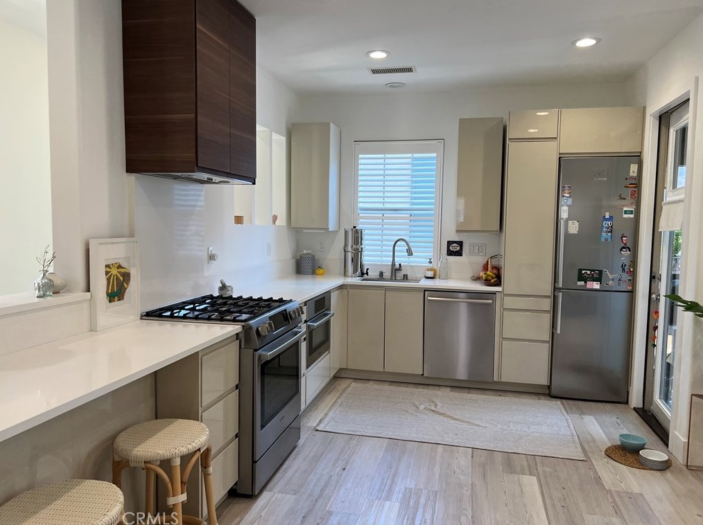 3 Nature, Irvine, CA 92620-3827