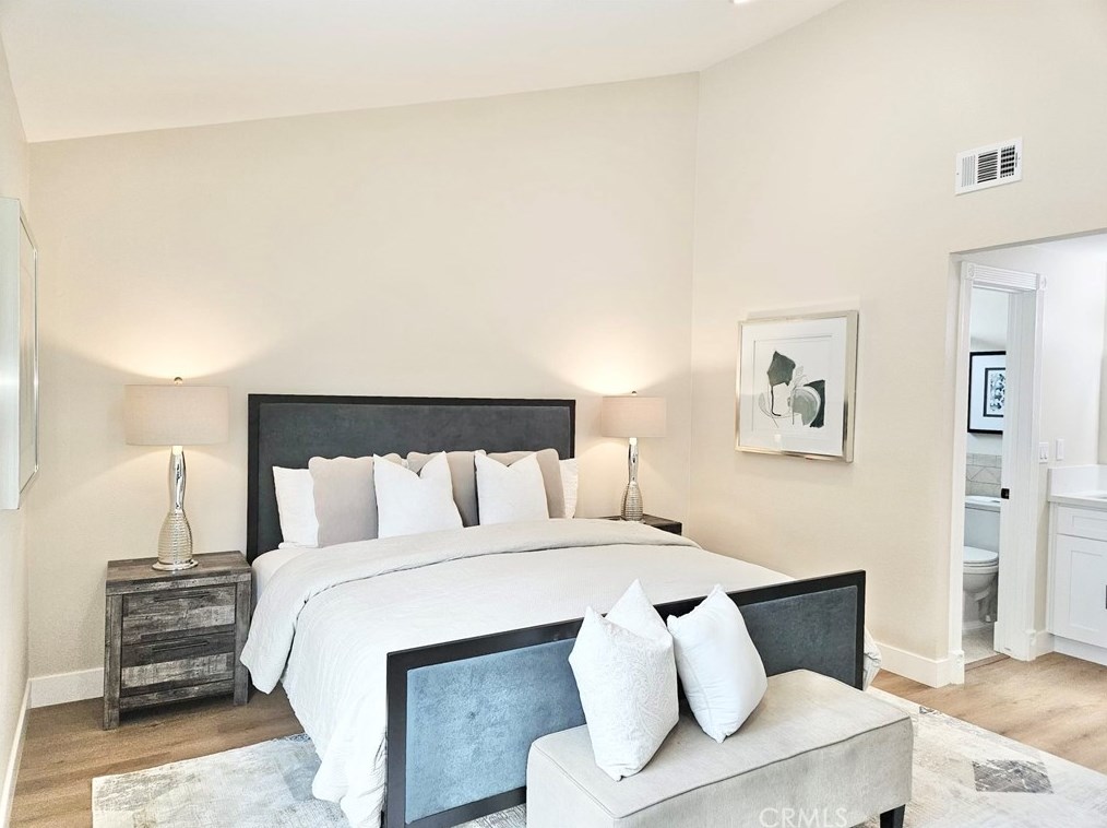 910 Alton Ave, Santa Ana CA  92707-3960 exterior