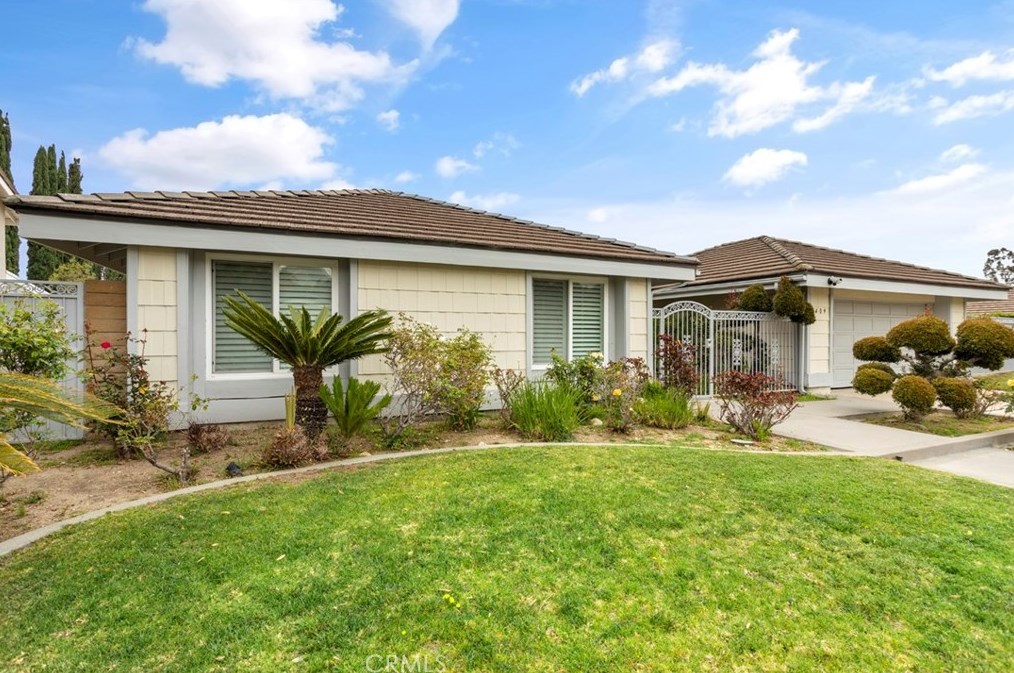5409 Westridge Rd, Anaheim, CA 92807-3726