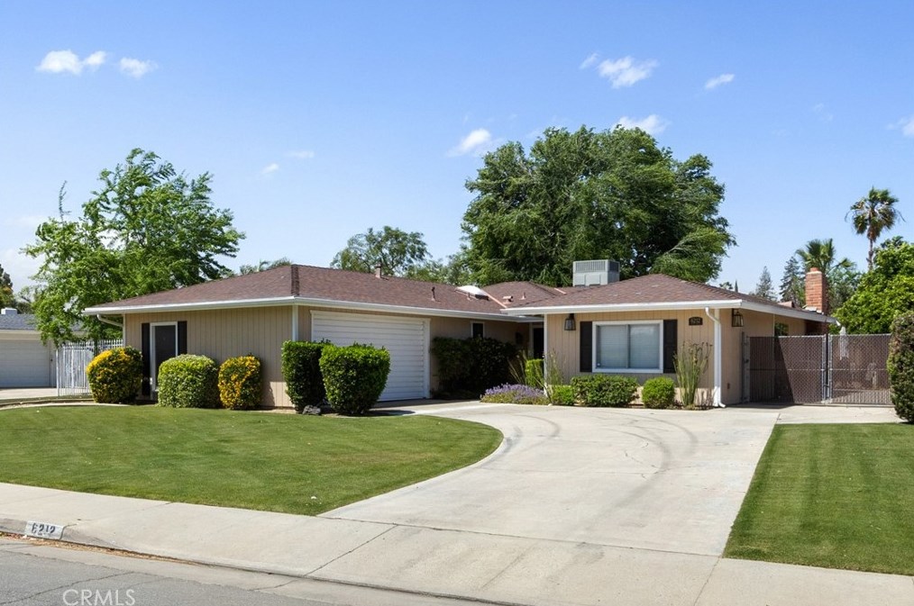 6212 Friant Dr, Bakersfield, CA 93309-1916