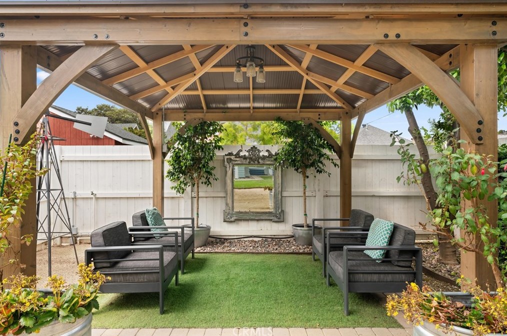 374 Shaffer St, Orange CA 92866-1116 exterior