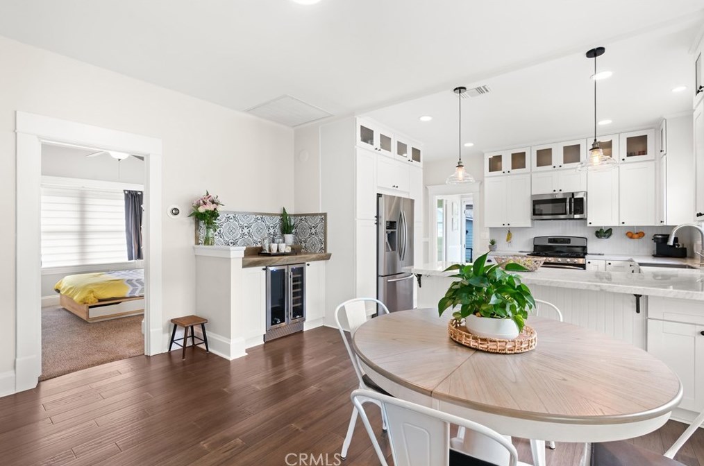 374 Shaffer St, Orange CA 92866-1116 exterior