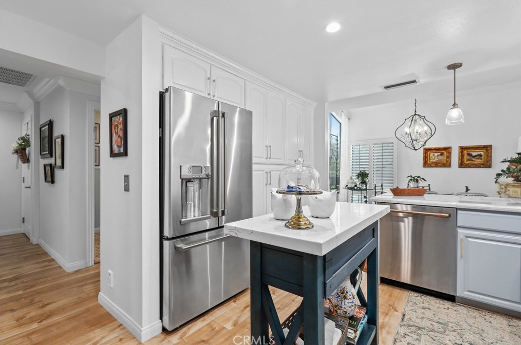 23778 Hillhurst Dr, Laguna Beach, CA 92677-2266