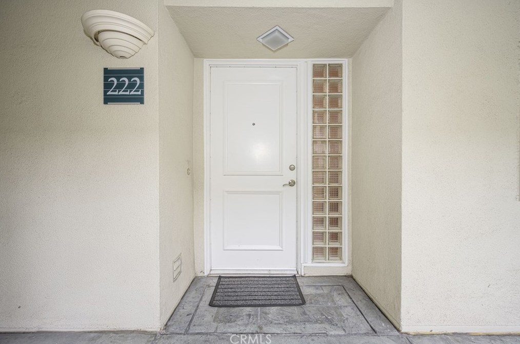 2233 Martin #222, Irvine, CA 92612