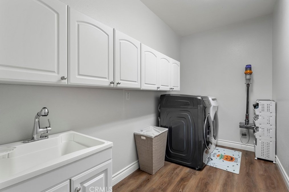 32535 Favara Dr, Temecula CA  92592-9495 exterior