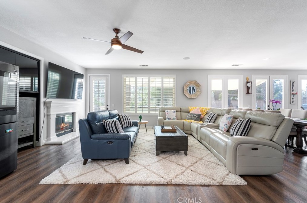 32535 Favara Dr, Temecula CA  92592-9495 exterior