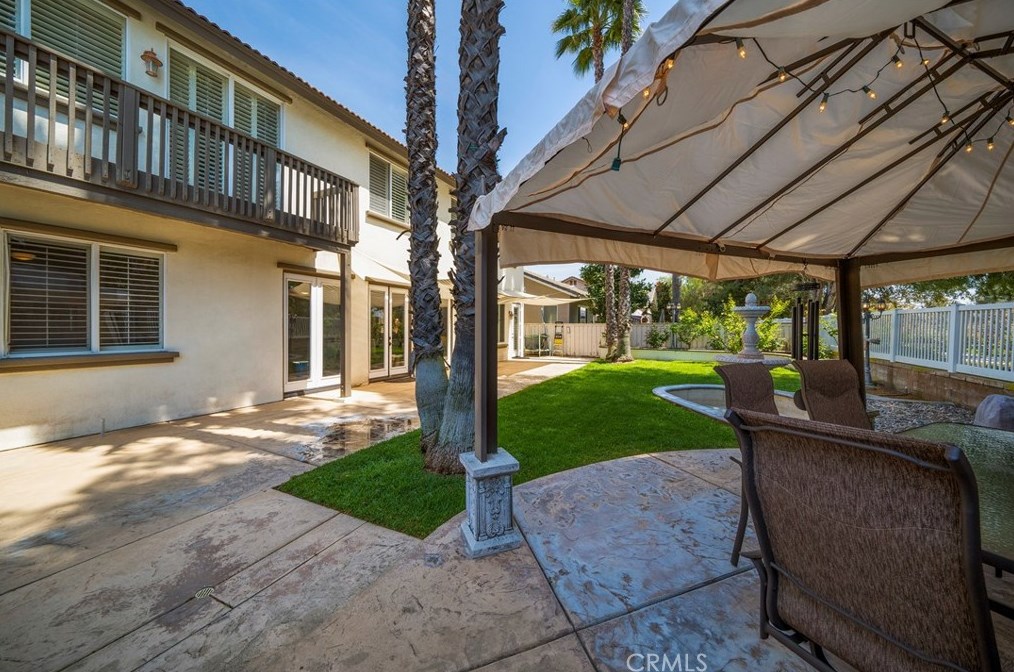 32535 Favara Dr, Temecula CA  92592-9495 exterior