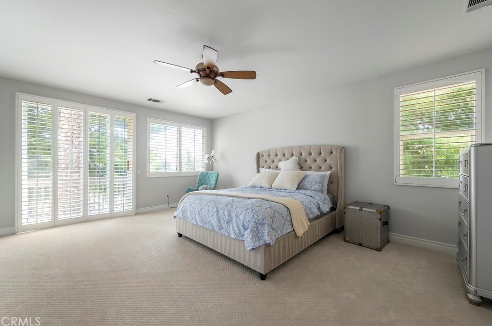 32535 Favara Dr, Temecula CA  92592-9495 exterior