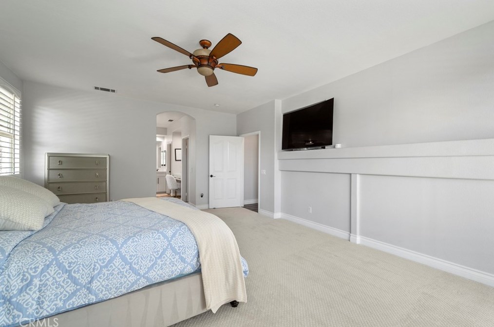 32535 Favara Dr, Temecula CA  92592-9495 exterior