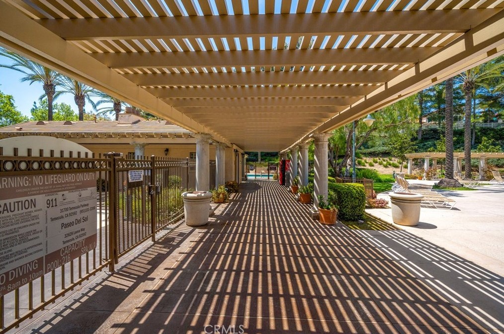 32535 Favara Dr, Temecula CA  92592-9495 exterior