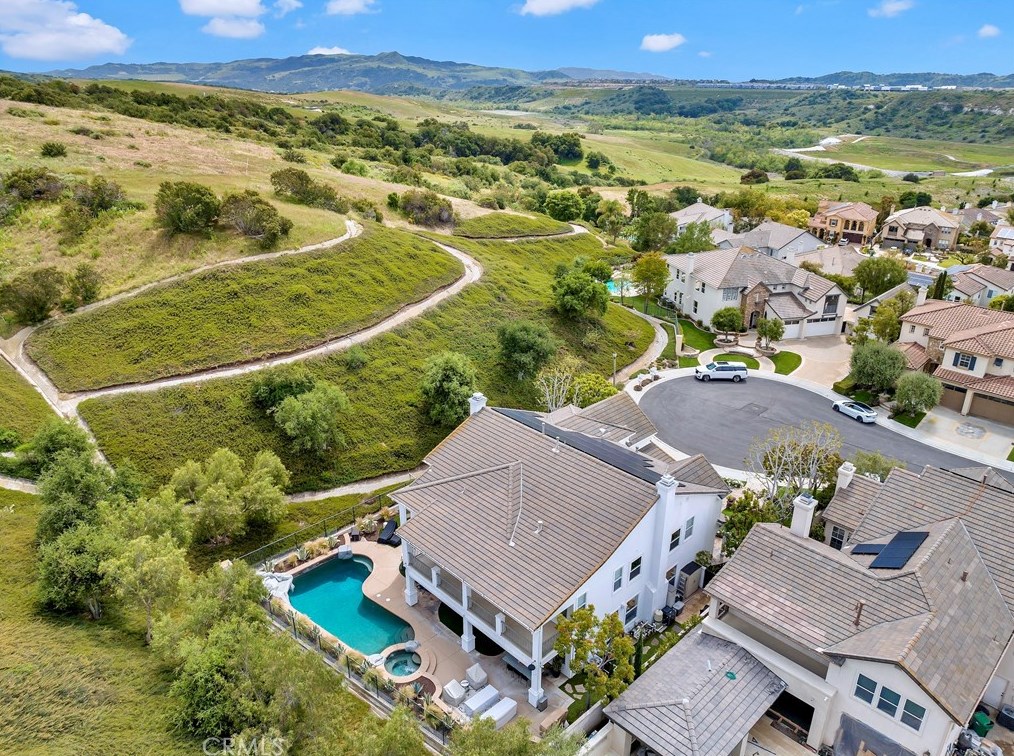 10 Taylynn Ct, Trabuco Canyon, CA 92679-5223