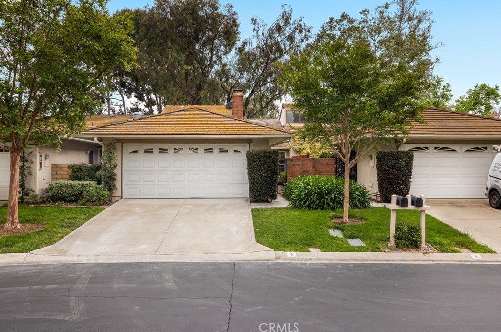 6 Hawthorn, Irvine CA  92612-2331 exterior