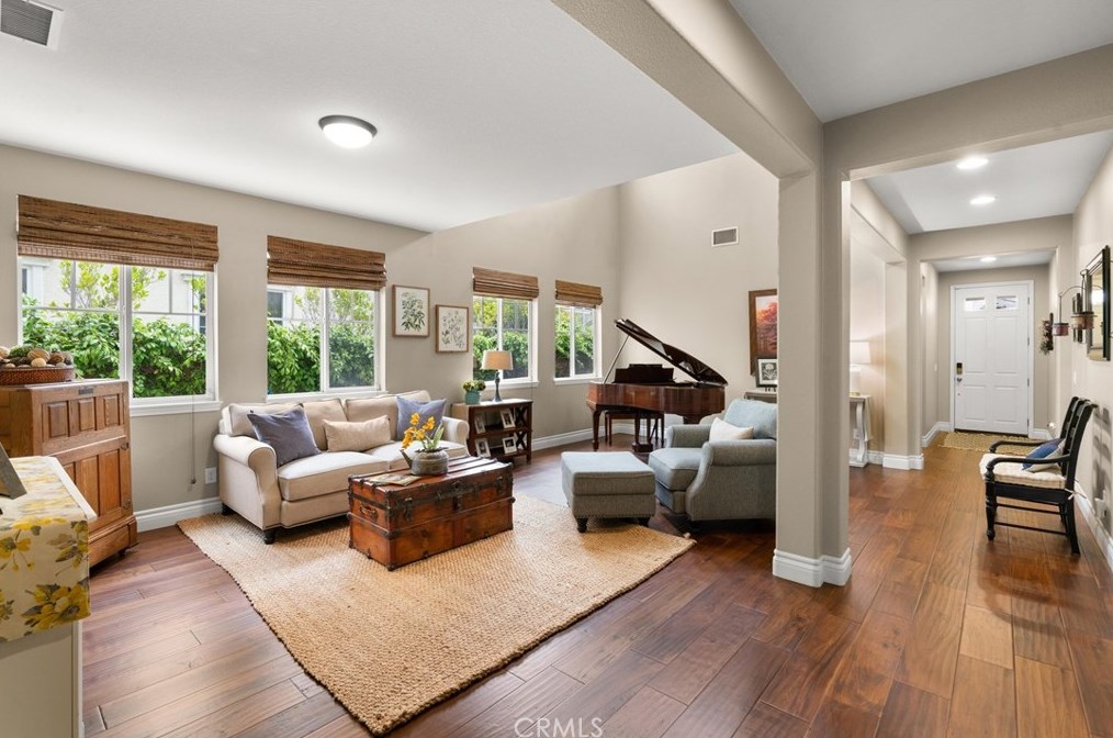 31920 Oregon Ln, Temecula, CA 92592