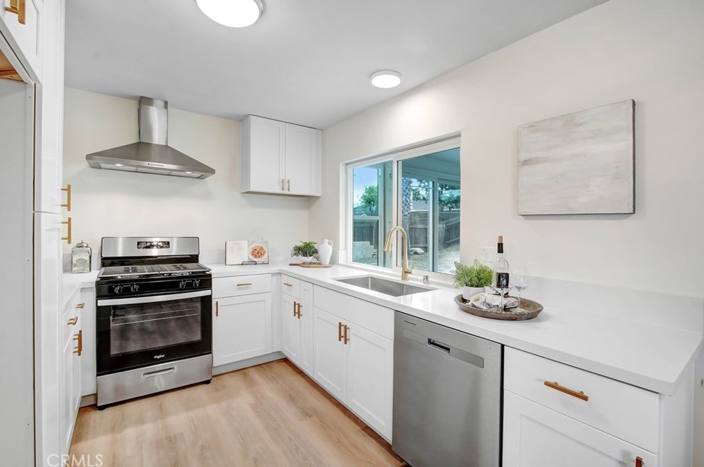 7465 Palo Verde Ave, Fontana, CA 92336