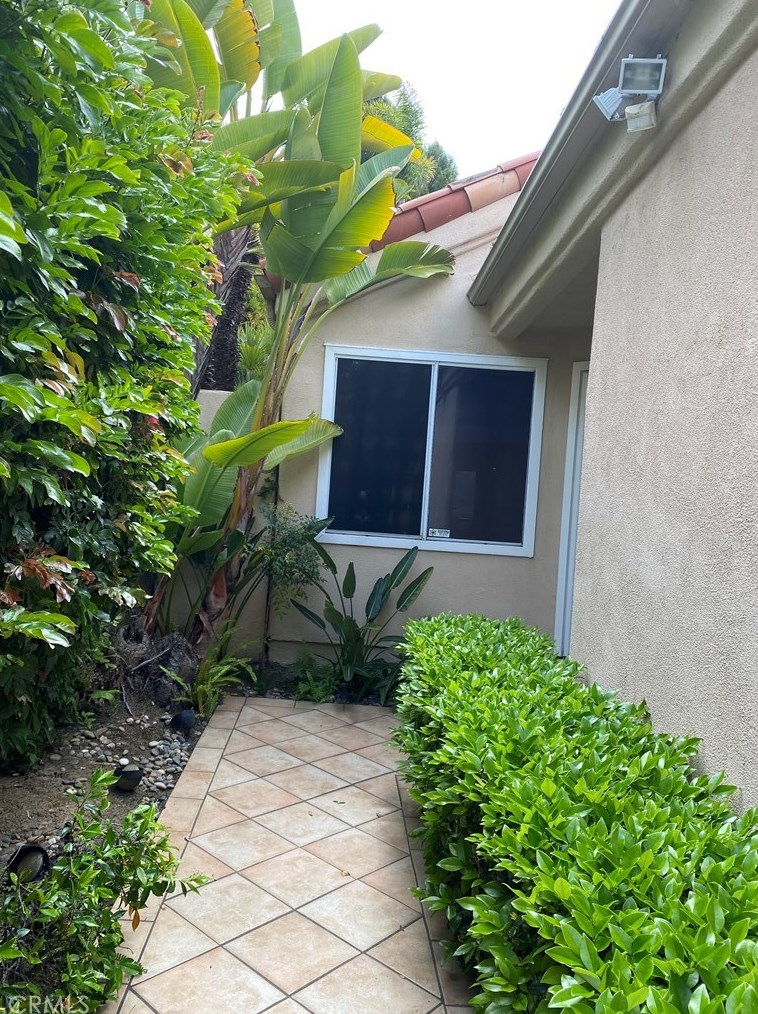 10 Cormorant Cir, Newport Beach, CA 92660-2903