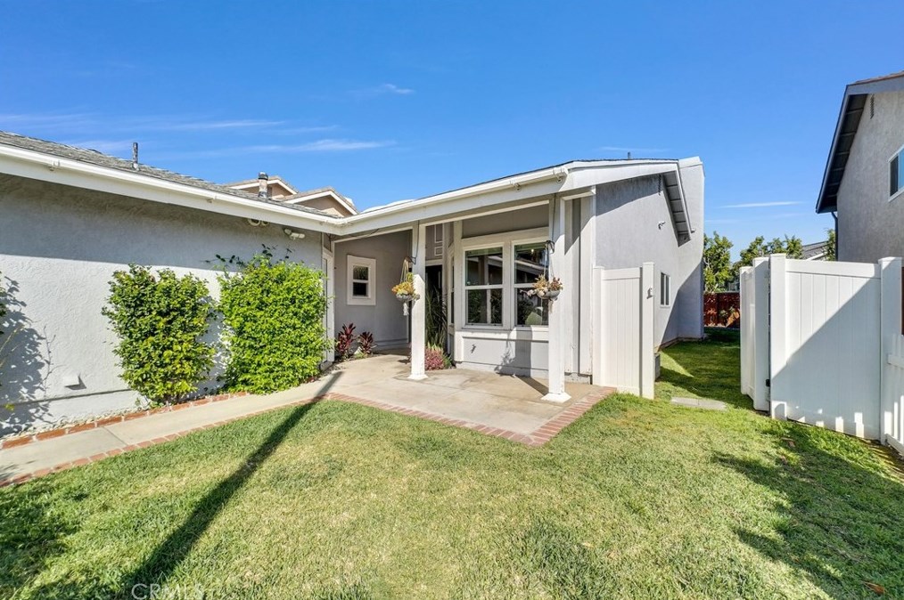 5 Williams, Irvine CA  92620-3381 exterior