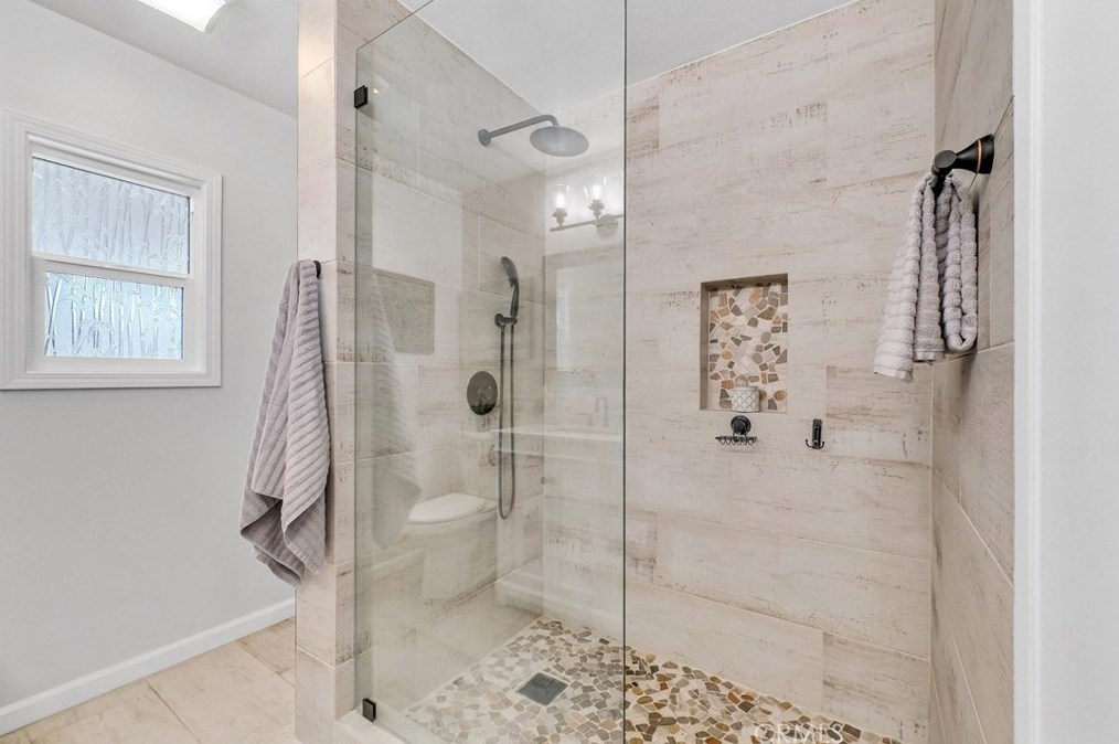 5 Williams, Irvine CA  92620-3381 exterior