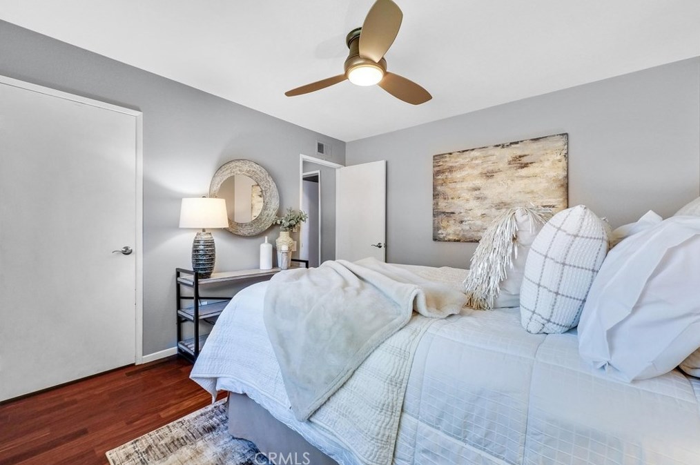 5 Williams, Irvine CA  92620-3381 exterior