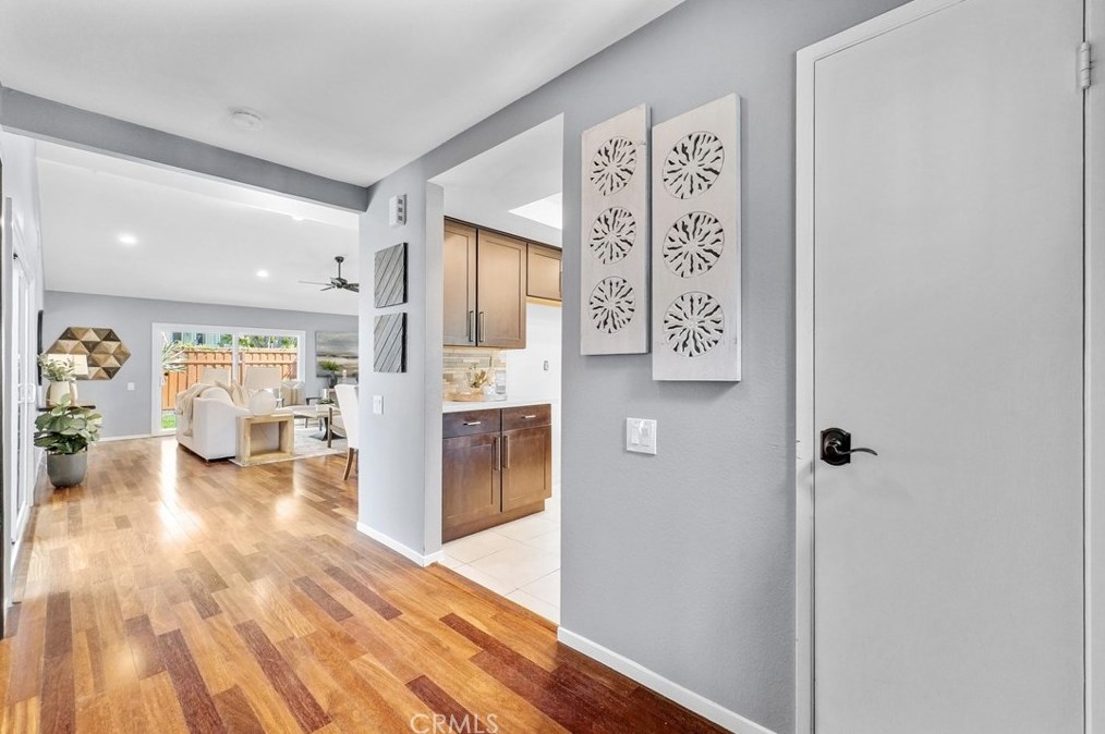 5 Williams, Irvine CA  92620-3381 exterior