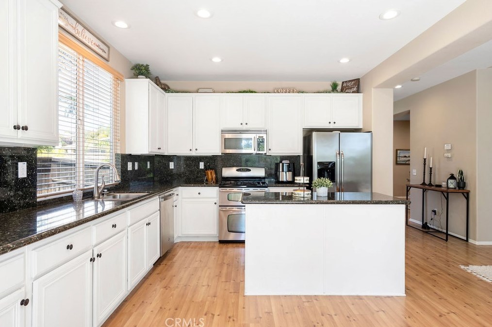 36660 Rnch House St, Murrieta CA  92563-3016 exterior