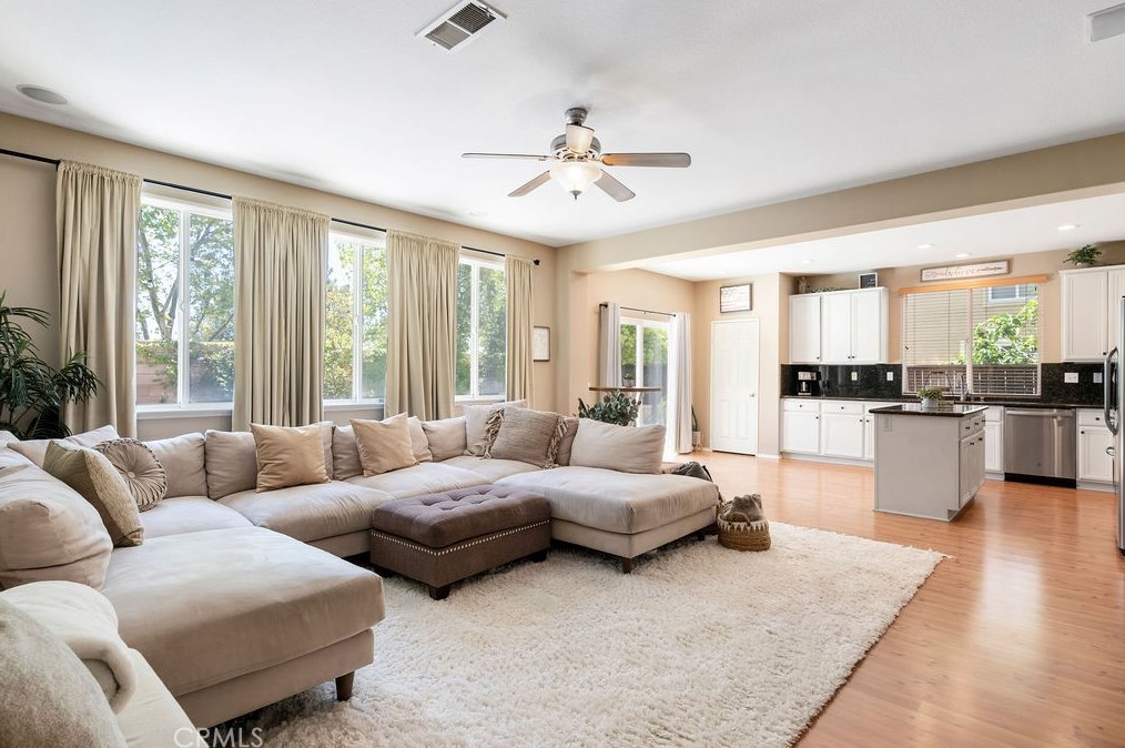 36660 Rnch House St, Murrieta CA  92563-3016 exterior