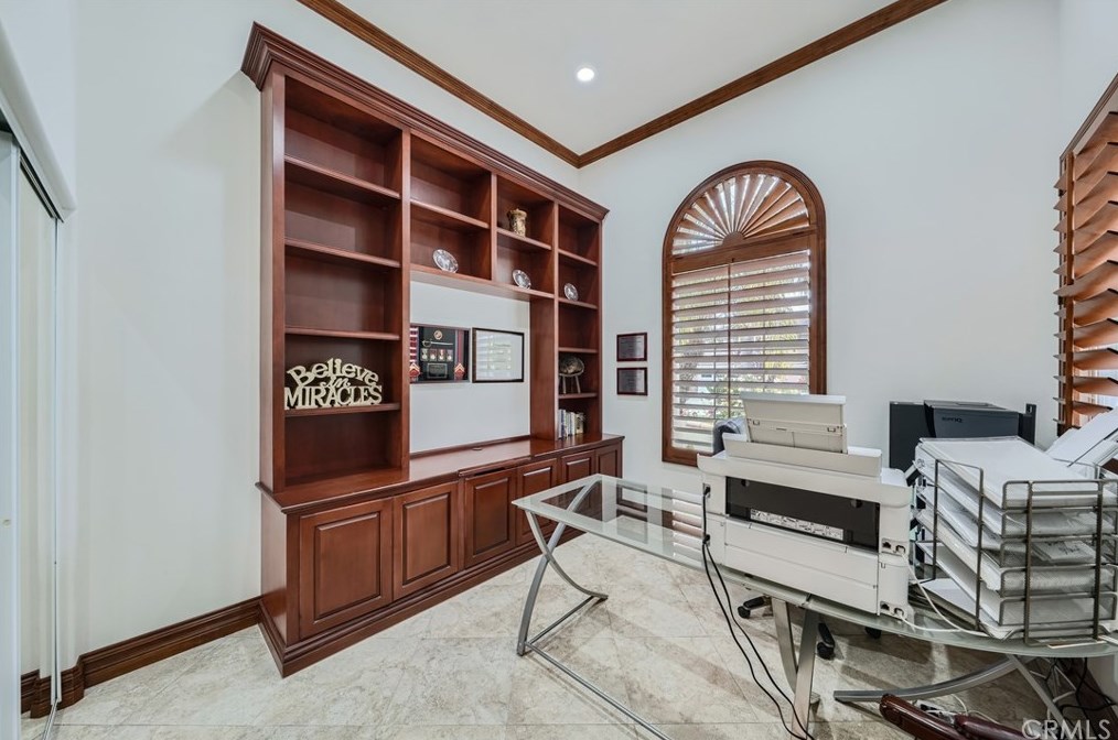 26827 Wyatt Ln, Santa Clarita CA  91381-1001 exterior