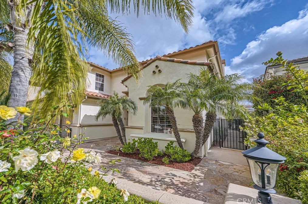 26827 Wyatt Ln, Santa Clarita CA  91381-1003 exterior