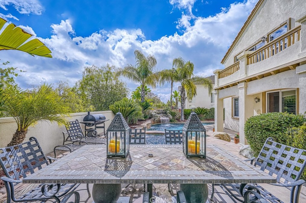 26827 Wyatt Ln, Santa Clarita CA  91381-1001 exterior