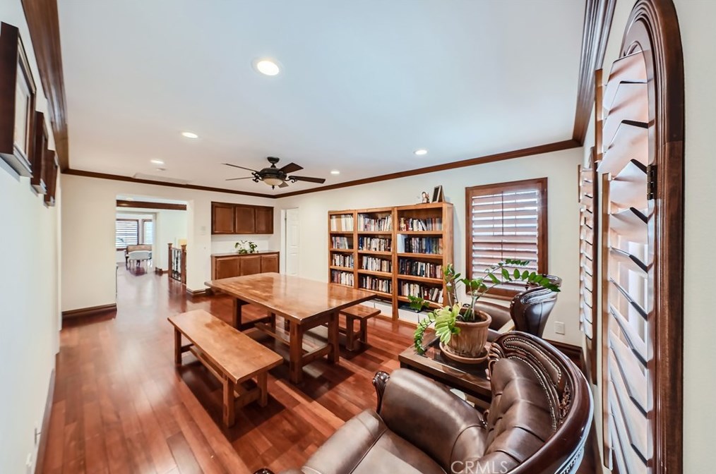 26827 Wyatt Ln, Santa Clarita CA  91381-1001 exterior