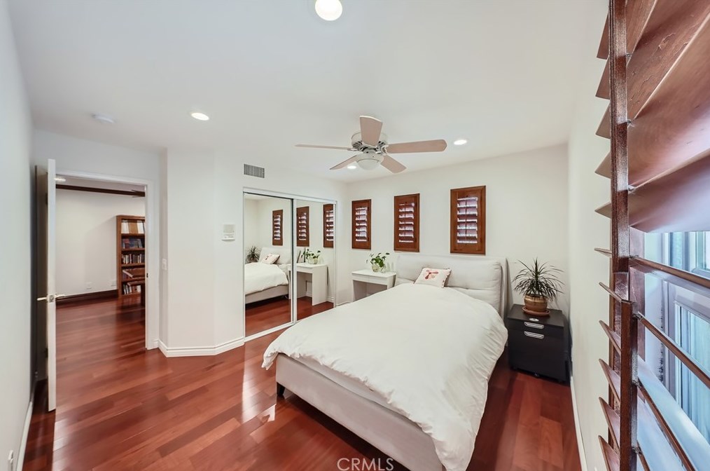 26827 Wyatt Ln, Santa Clarita CA  91381-1001 exterior