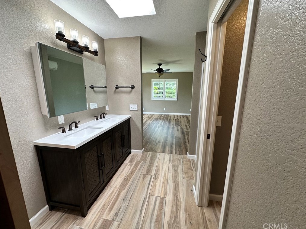 914 Main Ave, Fallbrook CA  92028-1519 exterior