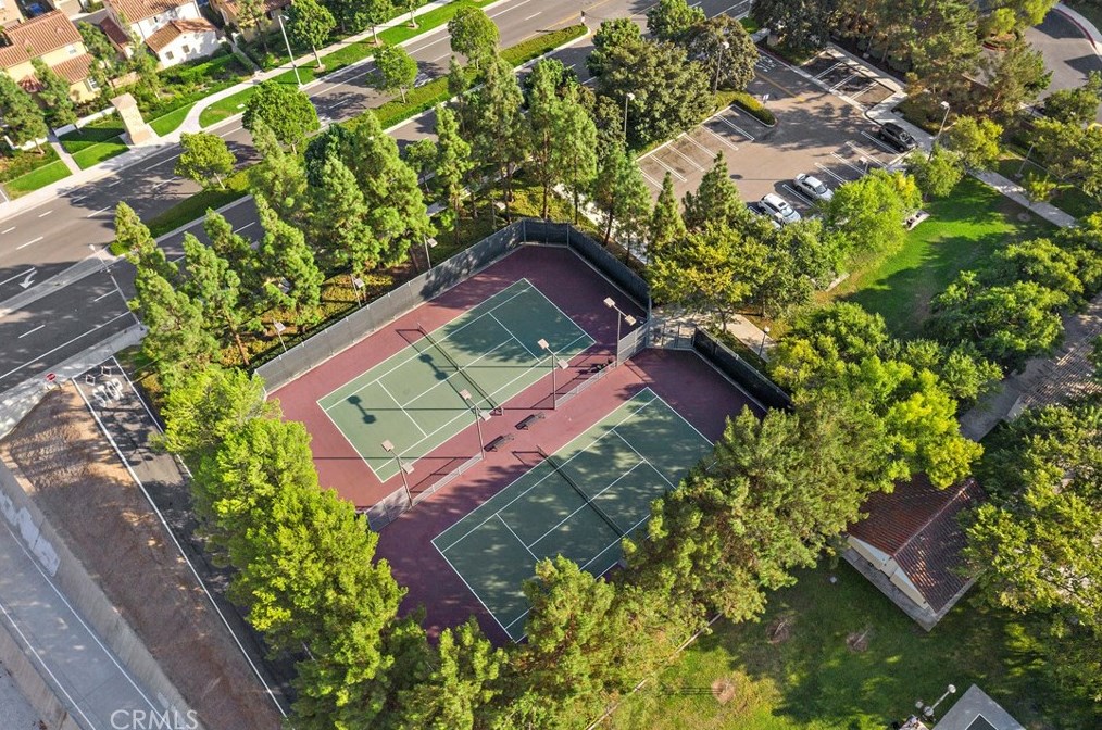29 Preston, Irvine CA  92618-4047 exterior