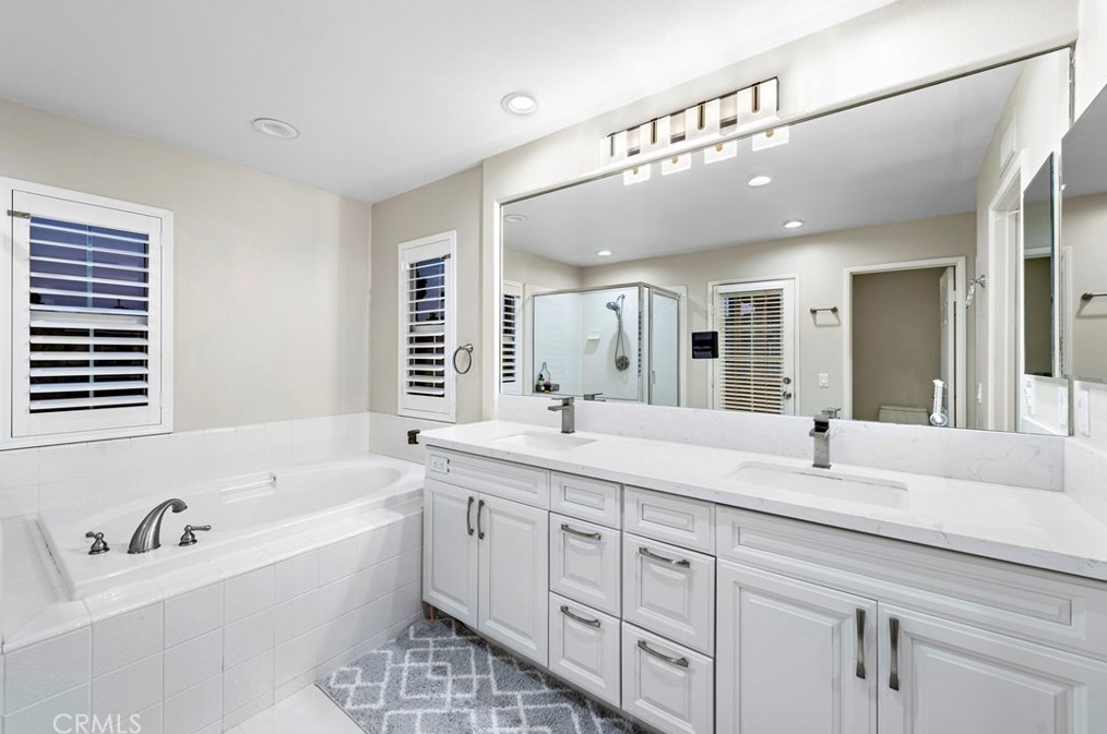 29 Preston, Irvine CA  92618-4047 exterior