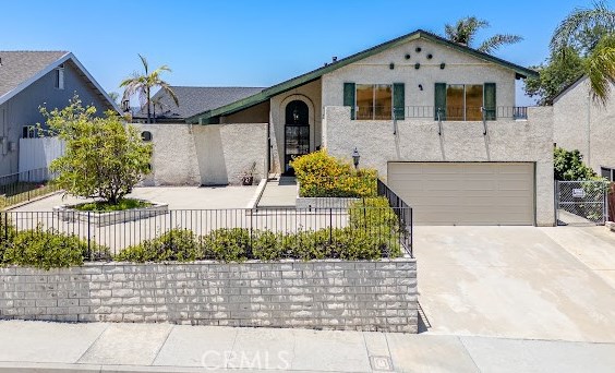 1023 Twin Canyon Ln, Pomona, CA 91765