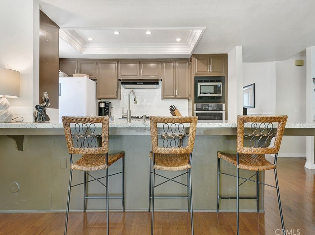 10 Revere, Irvine CA  92620-2544 exterior