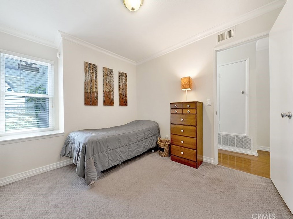 10 Revere, Irvine CA  92620-2544 exterior