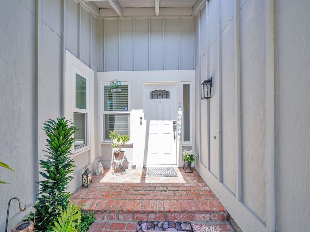 10 Revere, Irvine CA  92620-2544 exterior